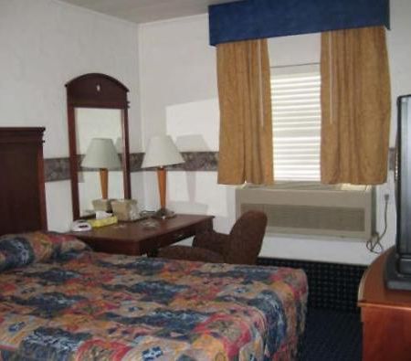 Martin House Motel Brookfield الغرفة الصورة